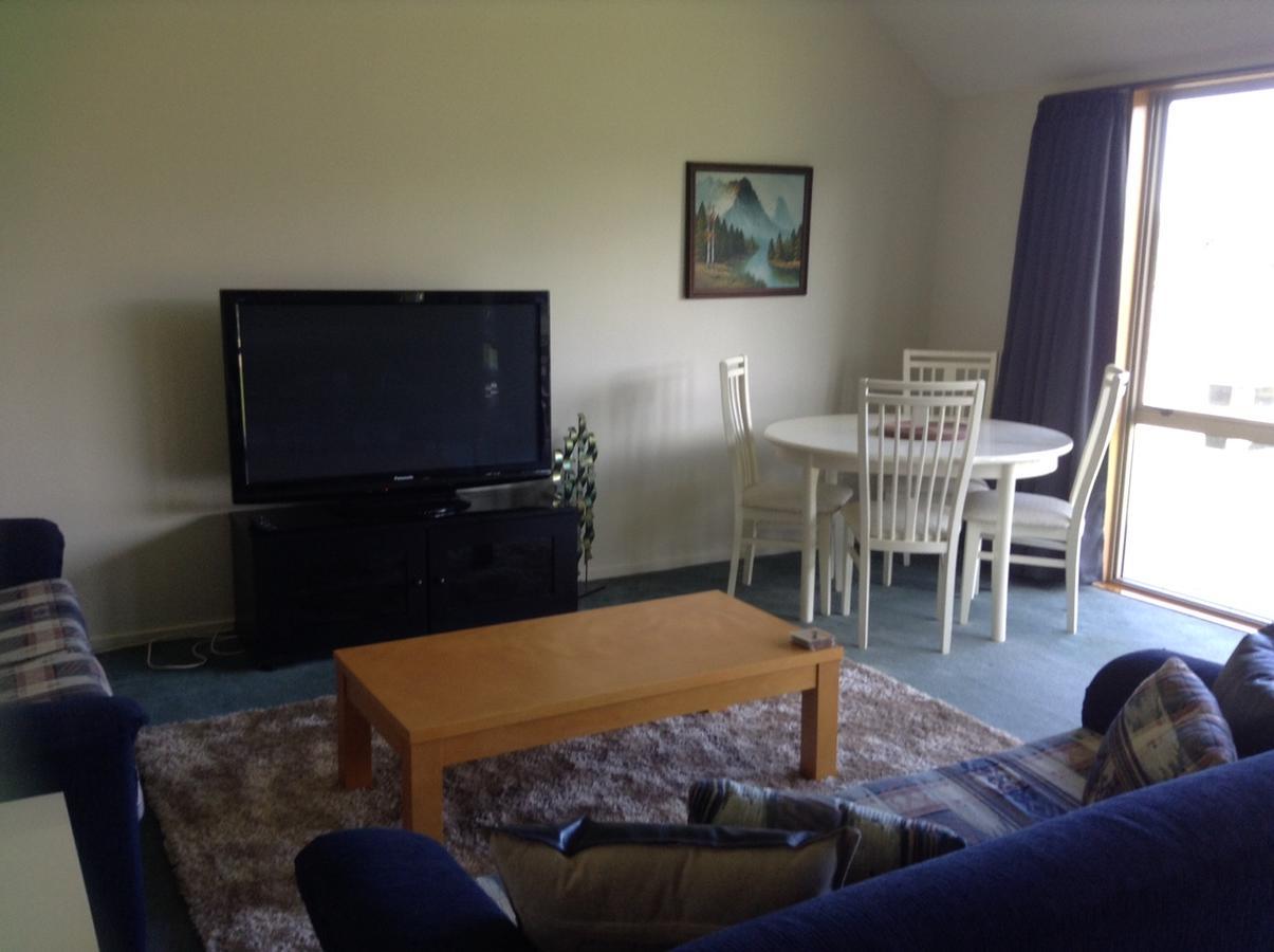Darfield Bel Air Right On The Main Street Apartment ภายนอก รูปภาพ